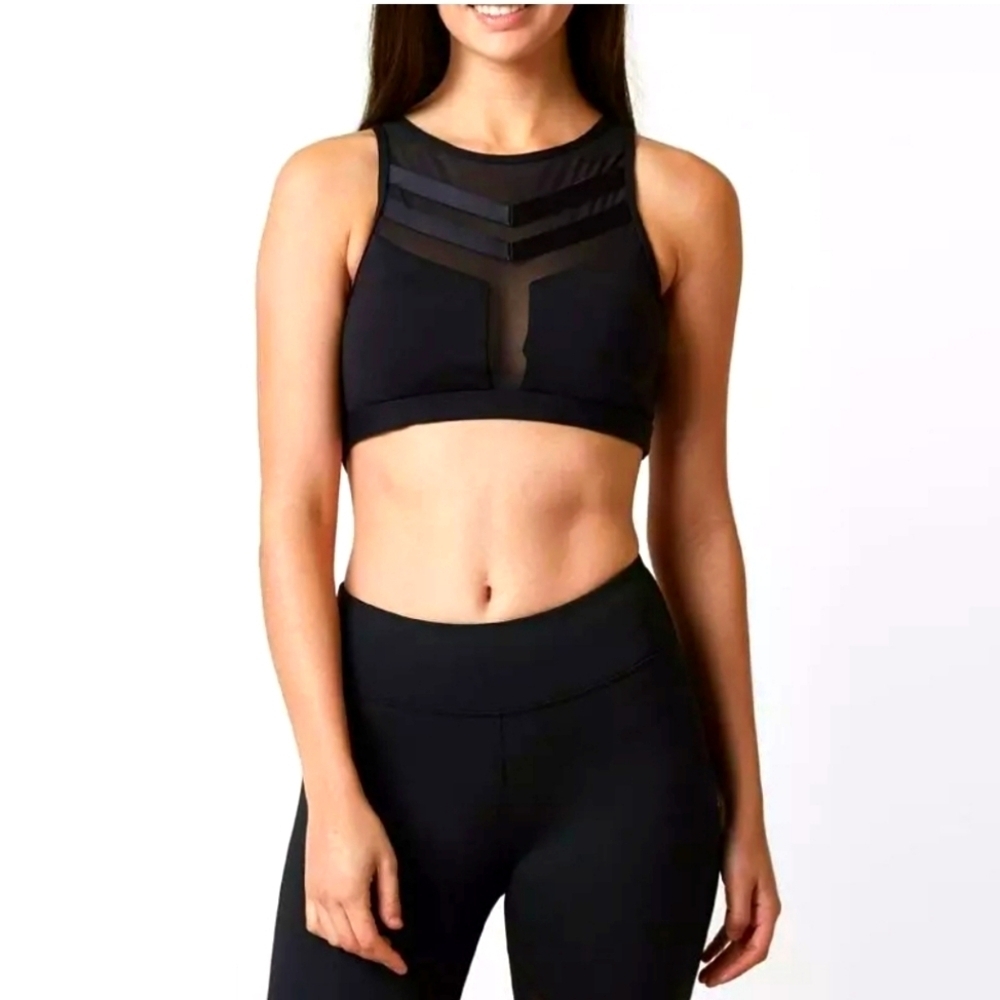 THE BUCKLE ⭐❤️ Black Fornia High Neck Bralette